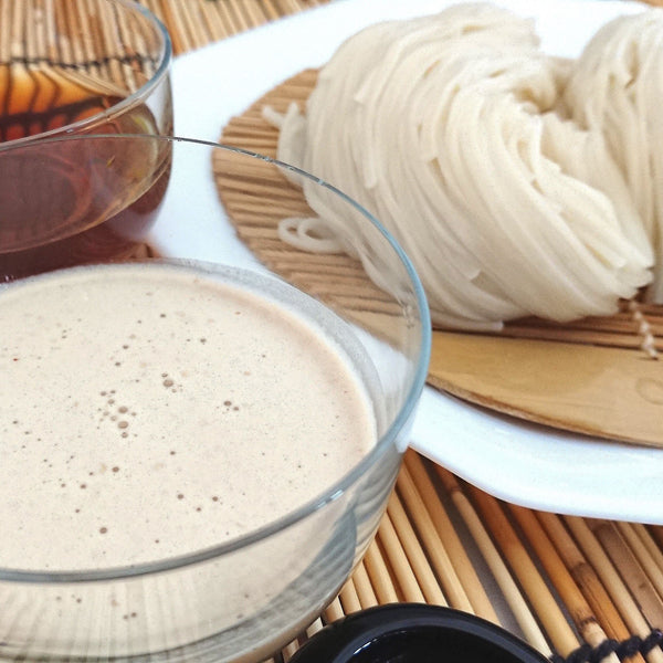 How to Make Nabeyaki Udon (Japanese Udon Noodle Hot Pot Recipe)
