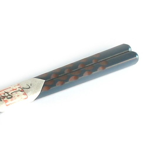 Isuke Lacquered Wooden Japanese Chopsticks Traditional Design