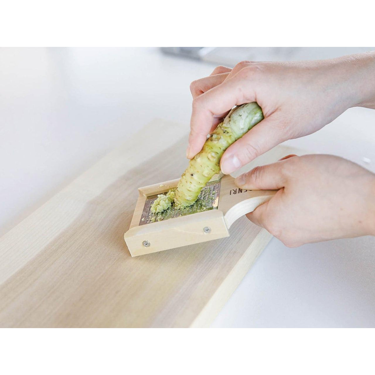 Ceramic Grater - Save your fingers when grating garlic, ginger, wassabi,  and more!