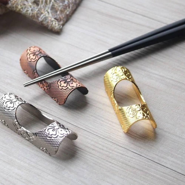 Tanabe Elegant Bronze Chopstick Rest With Traditional Pattern