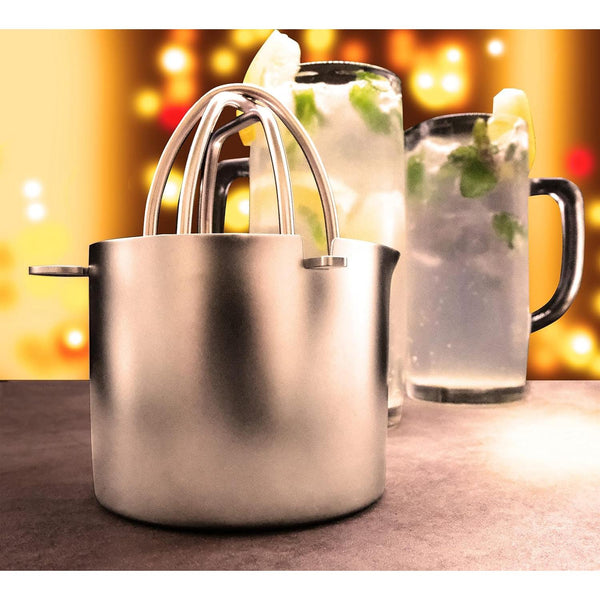 Wadasuke Stylish Manual Citrus Juicer With Stainless Steel Strainer & Cup