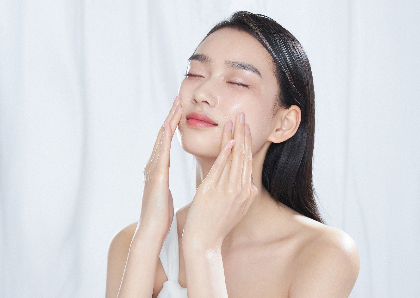 10 Best Cleansing Gels for Oily or Combination & Acne-Prone Skin
