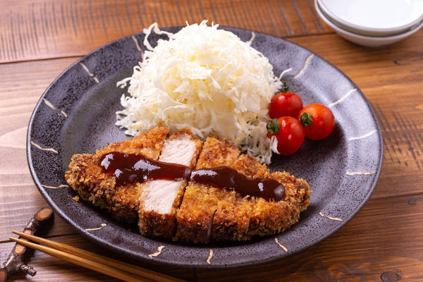 https://int.japanesetaste.com/cdn/shop/articles/how-to-make-tonkatsu-japanese-deep-fried-pork-cutlet-at-home.jpg?v=1685798547&width=600