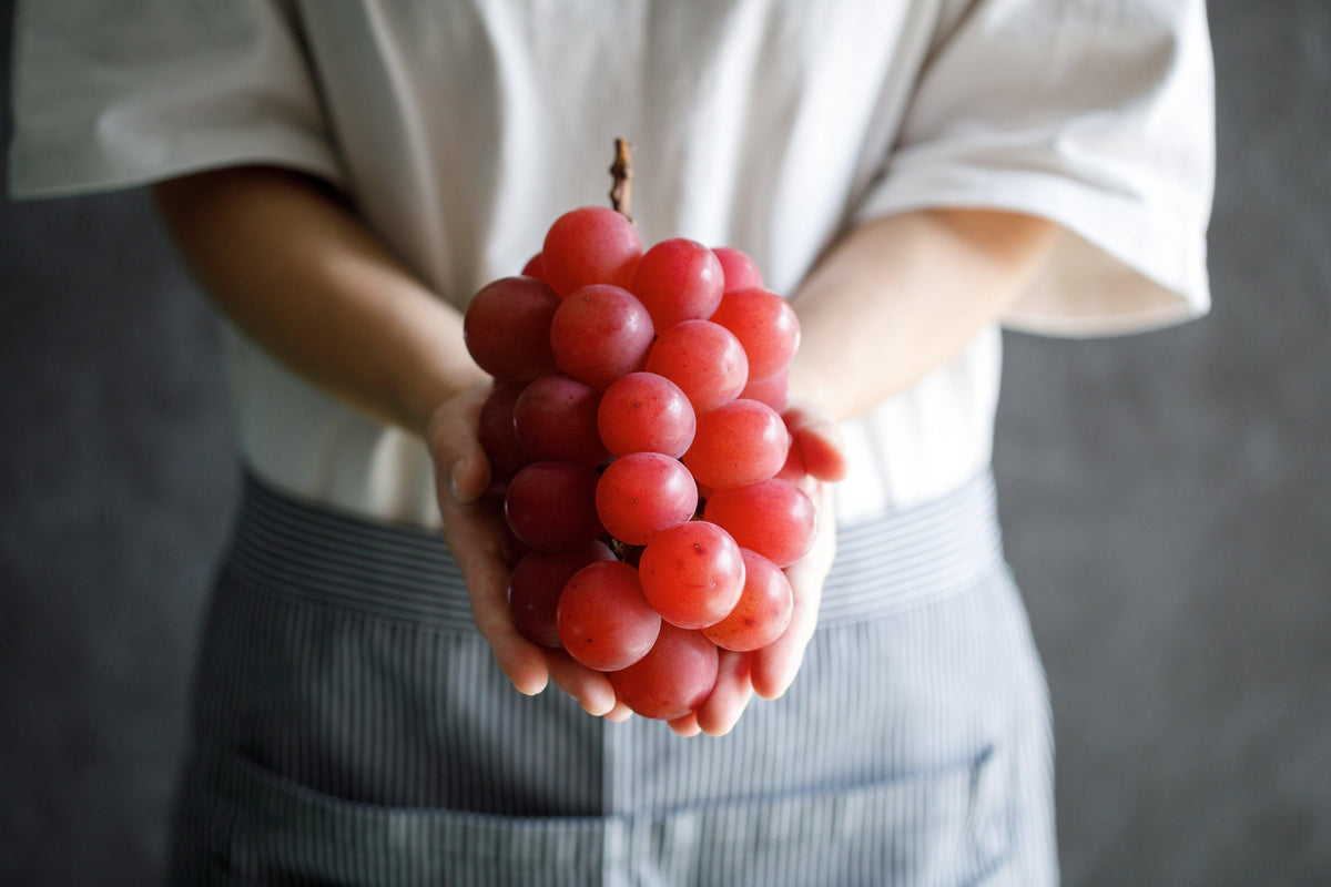 Rubi Roman Ruby Roman Grapes: Japan's Precious Jewel Of Agriculture – Japanese Taste