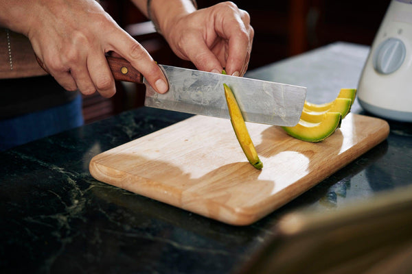 This Japanese Kitchen Knife Set Ups Your Chopping and Cutting Game