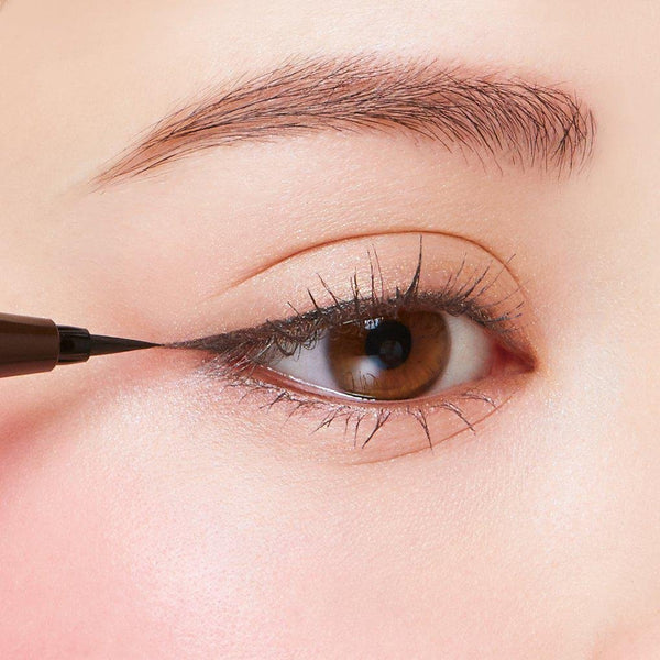 D-UP-Silky-Liquid-Eyeliner-WP-Natural-Brown-3-2024-08-14T06:39:38.974Z.jpg