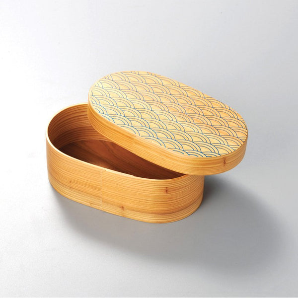 Isuke-Wood-Bento-Box-Japanese-Lunchbox-Seigaiha-Wave-Pattern-2-2023-11-07T05:02:38.865Z.jpg