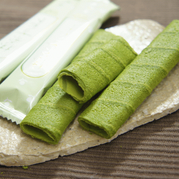 Marukyu-Koyamaen-Crispy-Uji-Matcha-Crepe-Cookie-Sticks-16-ct--2-2024-10-10T04:03:37.462Z.gif