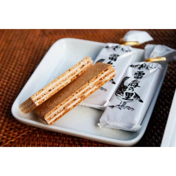 Raicho-no-Sato-Traditional-Cream-Filled-Sandwich-Cookies-16-Pieces-4-2024-08-24T08:26:01.213Z.webp