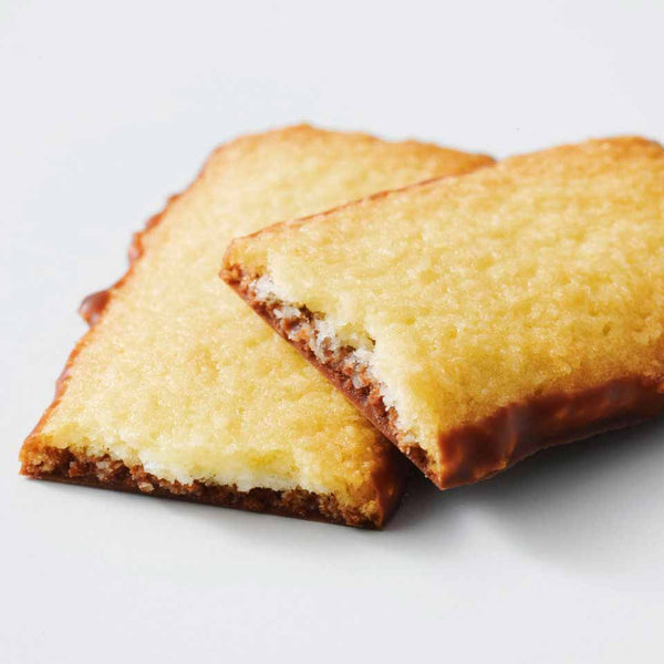 Royce Baton Biscuits Coconut and Hazel Cacao 50 Pieces