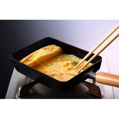 Takumi-Japan-Iron-Tamagoyaki-Pan--Japanese-Omelette-Pan--19cm-2-2024-02-03T07:52:37.135Z.jpg
