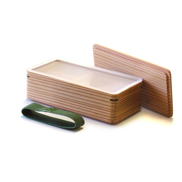 Umezawa-Ancient-Sugi-Cedar-Lunch-Box-Handmade-Wooden-Bento-Box-2-2024-07-01T08:03:36.248Z.jpg