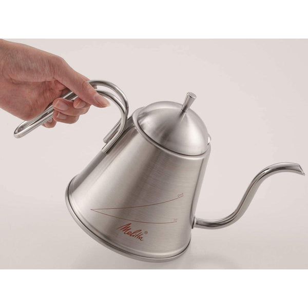 https://int.japanesetaste.com/cdn/shop/files/melitta-aroma-kettle-pour-over-goose-neck-kettle-mmk20-1s-japanese-taste-4.jpg?v=1692241669&width=600
